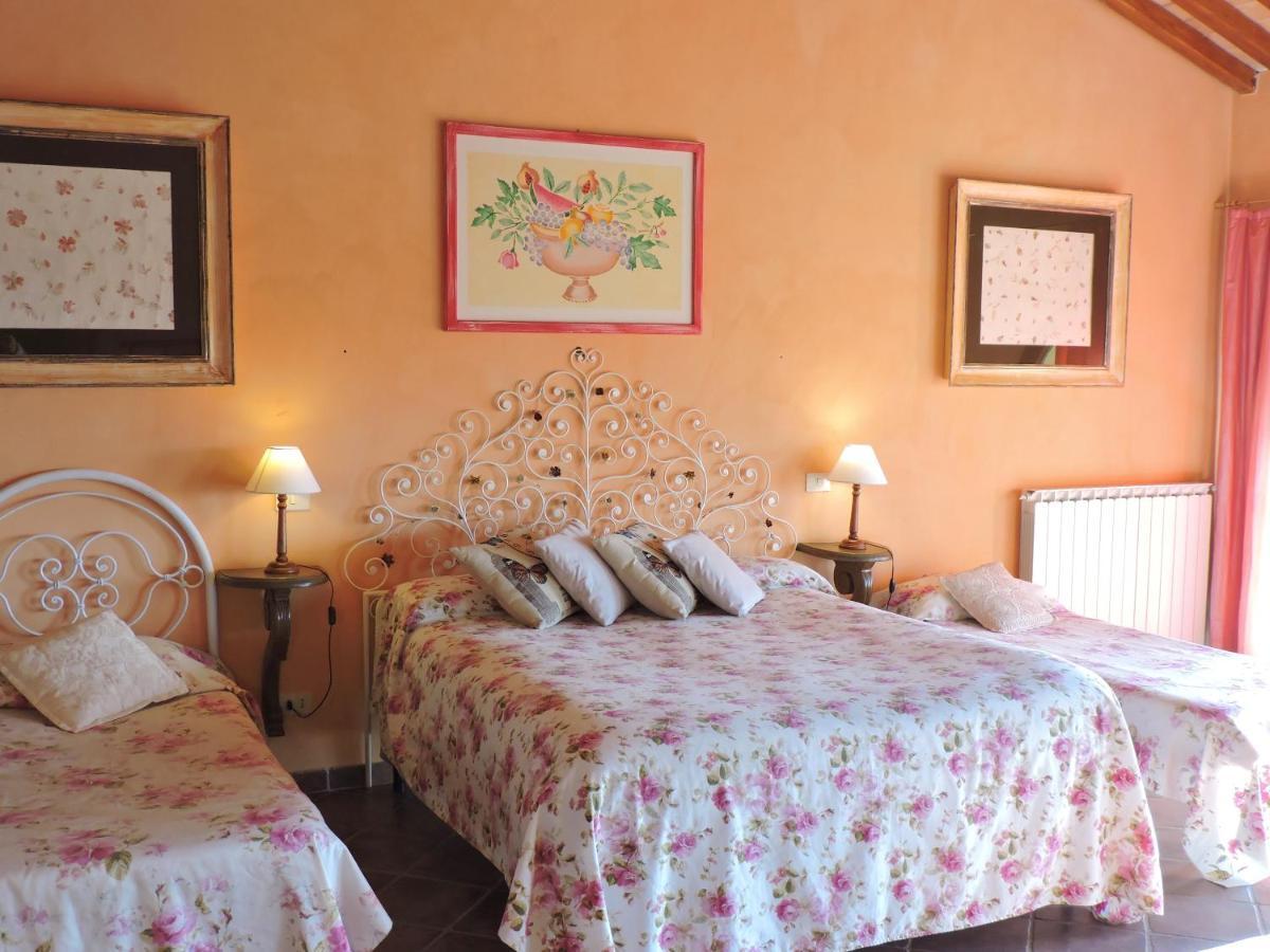 Casale Fedele Family Relax B&B Vicino Al Borgo Ronciglione  Εξωτερικό φωτογραφία