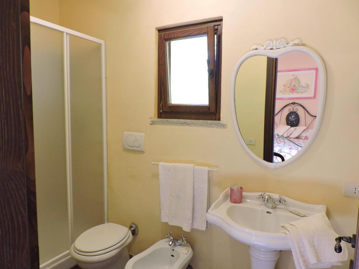 Casale Fedele Family Relax B&B Vicino Al Borgo Ronciglione  Εξωτερικό φωτογραφία